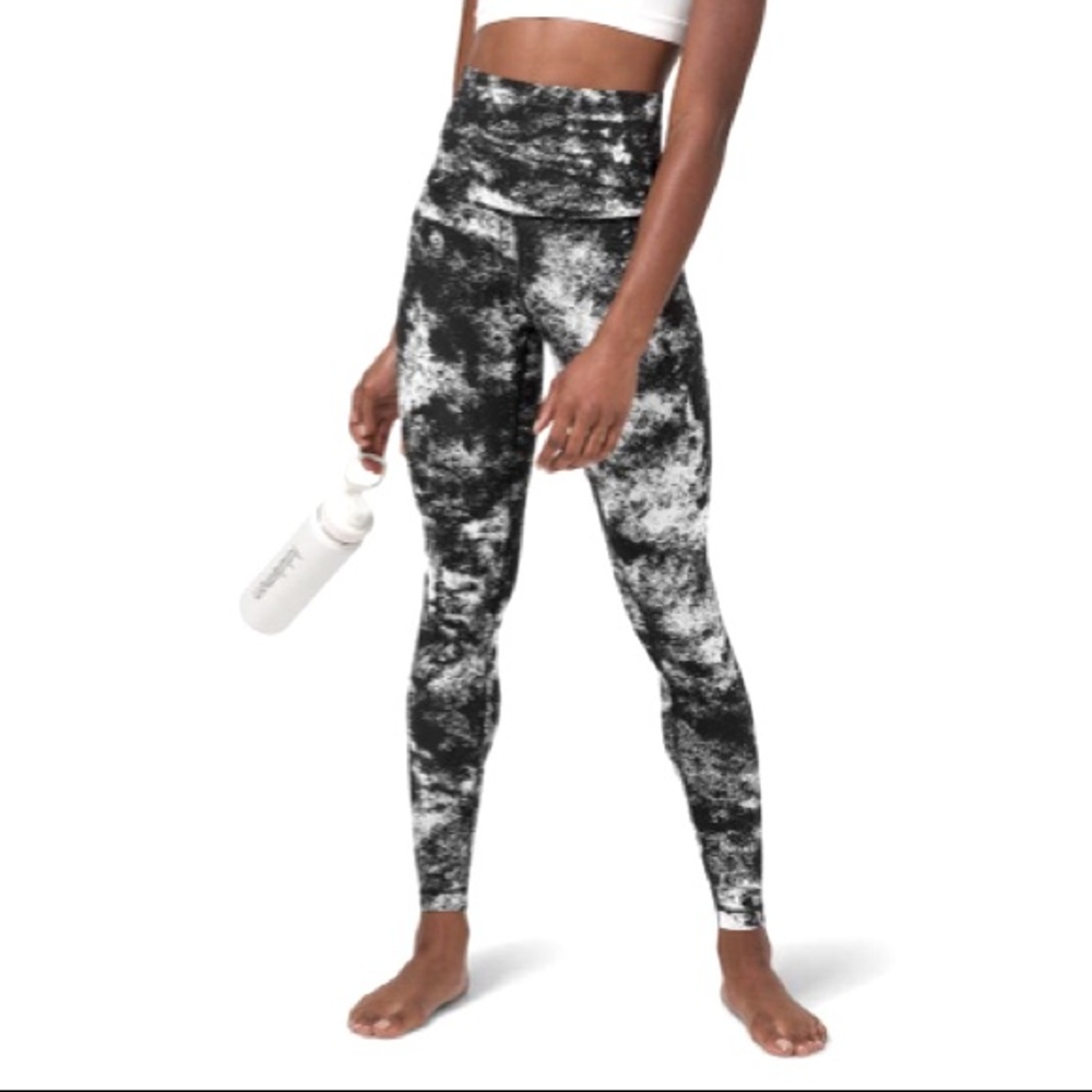 NWOT WUNDER UNDER SUPER HIGH-RISE TIGHT 28”